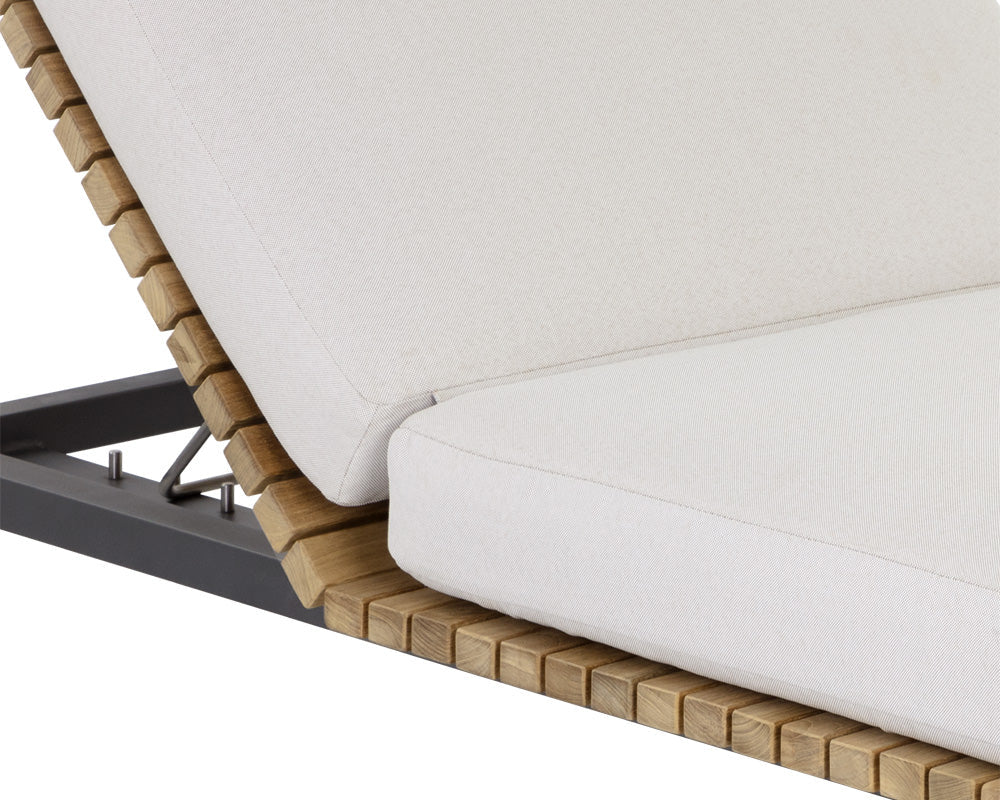 Geneve Lounger - Palazzo Cream (Patio/Outdoor)