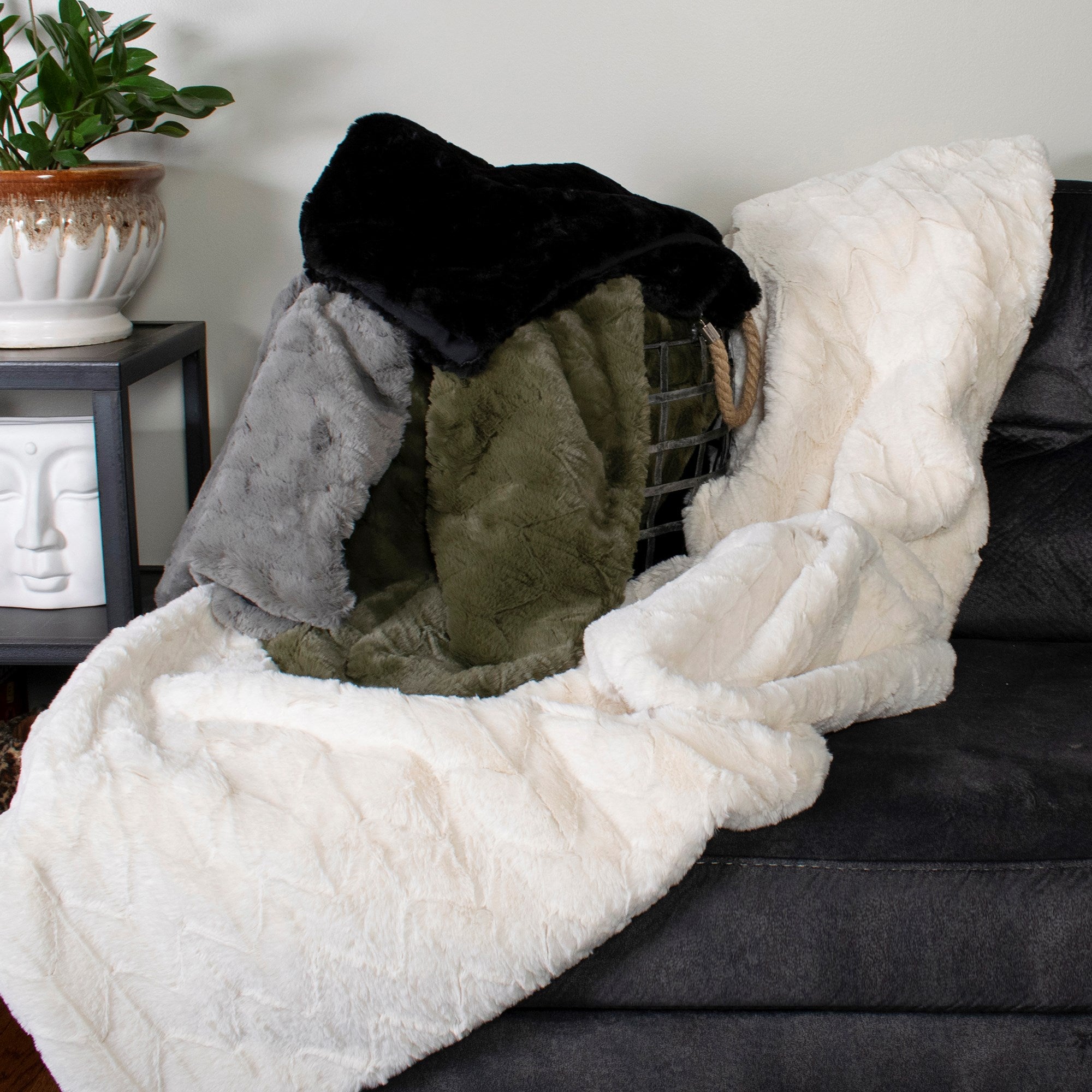 Angora Ebony Throw