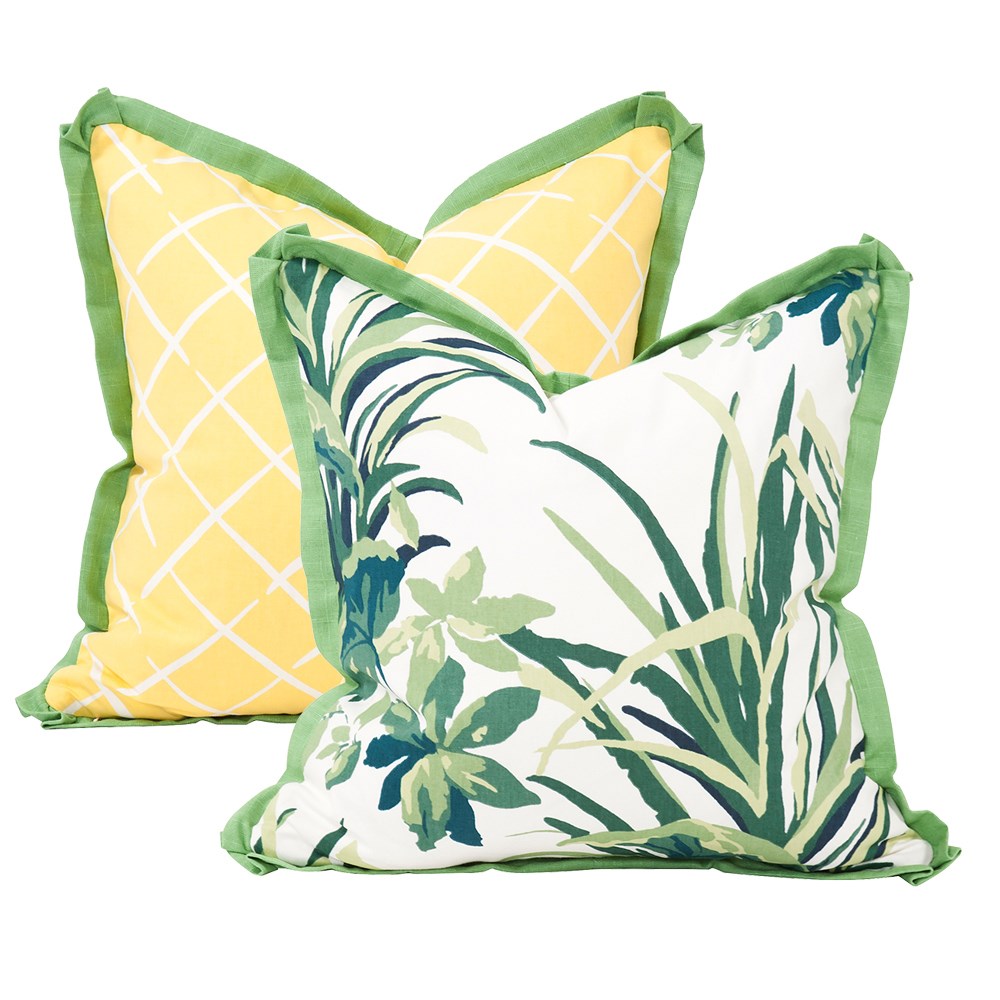 Bermuda Bay Daffodil Poly Pillow- 20" x 20"
