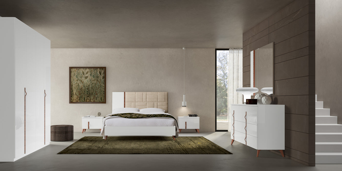 Sirio 4-Door Armoire