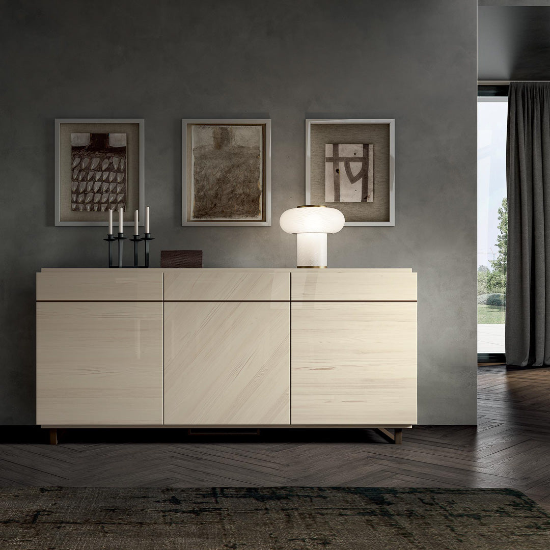 Perla 3-Door Buffet