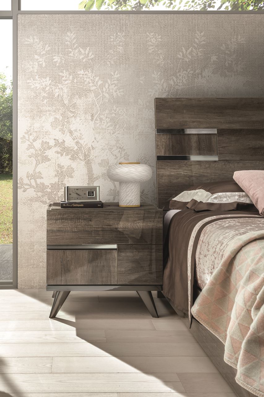 Medea 2-Drawer Nightstand