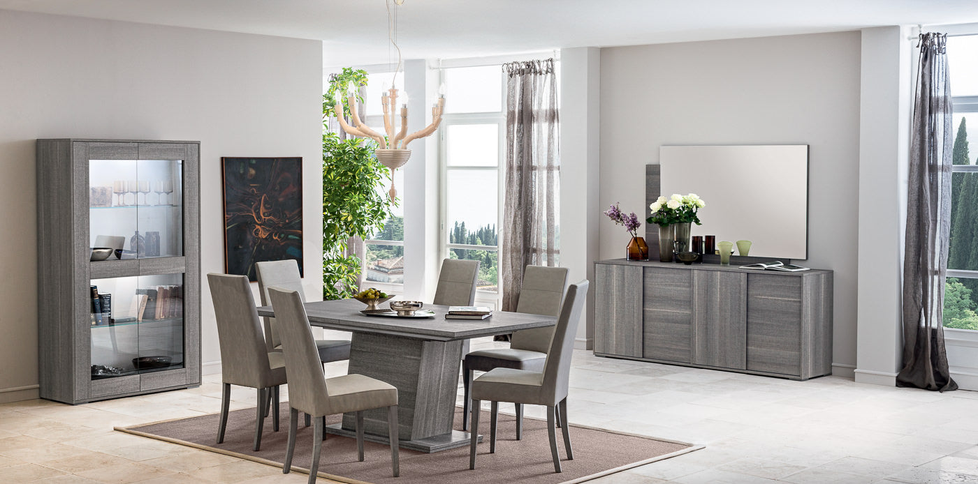 Futura 4-Door Buffet