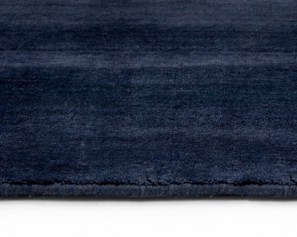 Alaska Hand-Loomed Rug - Navy - 5' X 8'