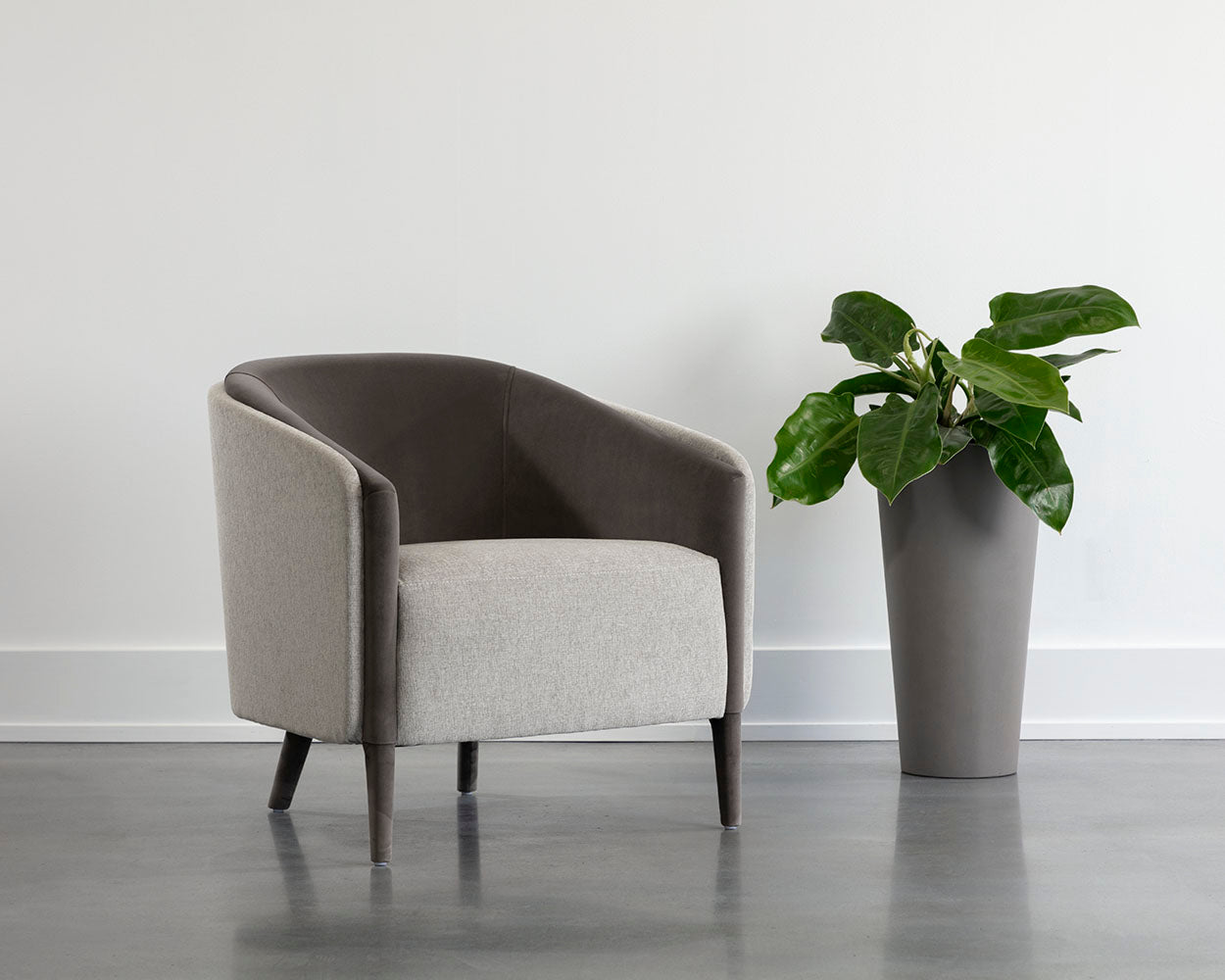 Sheva Lounge Chair - Ernst Sandstone / Meg Ash
