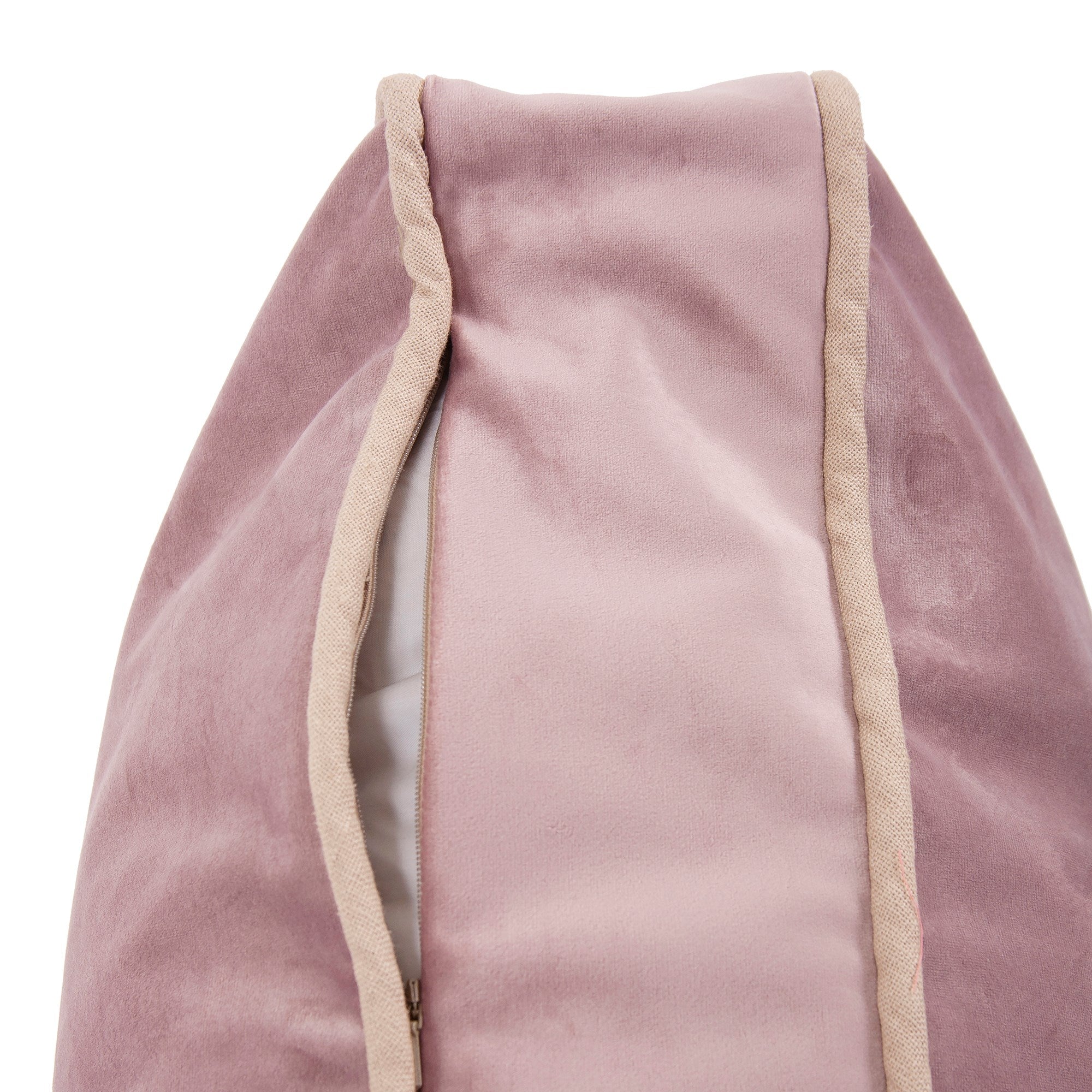 Gusseted Bella Rose Down Pillow- 20" x 20"