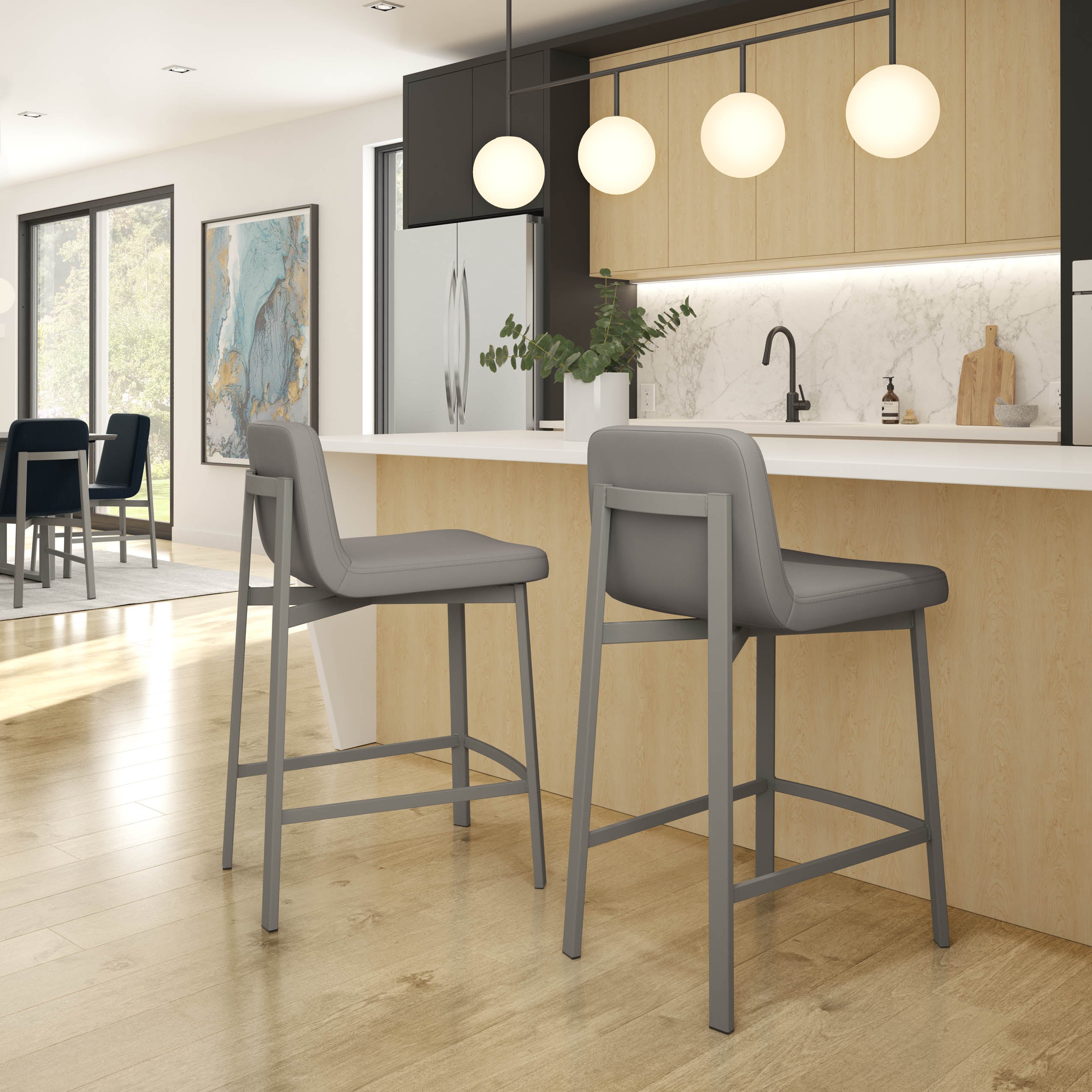 Waverly Stool