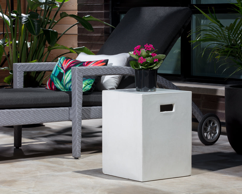 Castor End Table - White